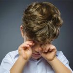 لماذا لا يدافع طفلي عن نفسه؟